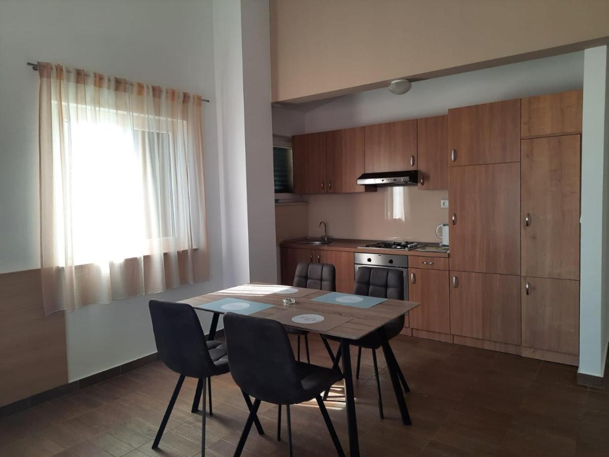 Apartments Vukovic Podstrana Kültér fotó