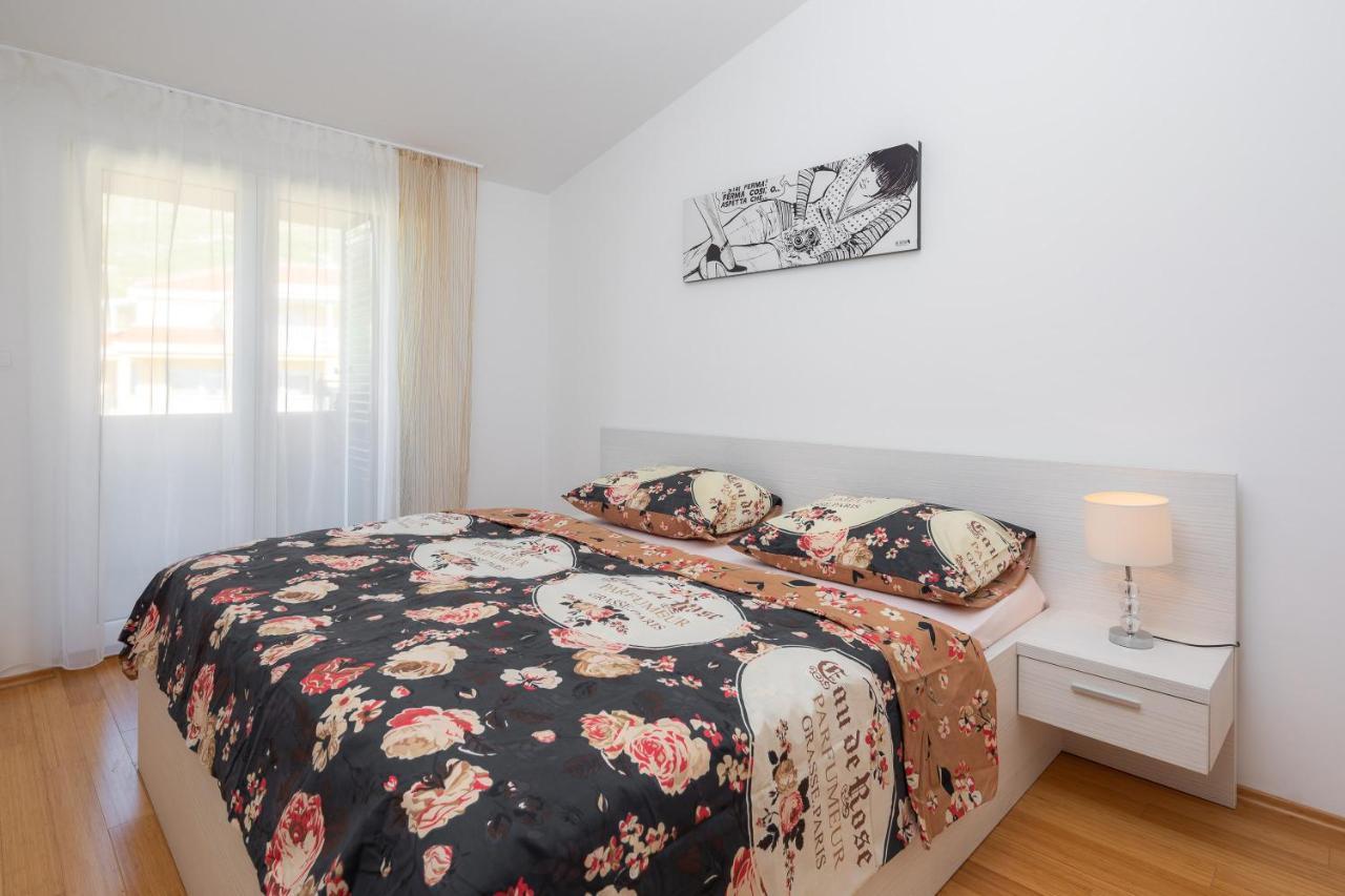 Apartments Vukovic Podstrana Kültér fotó